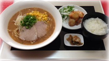 味噌ラーメン定食